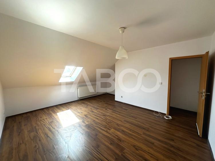Apartament cu 2 camere decomandat în Ștrand