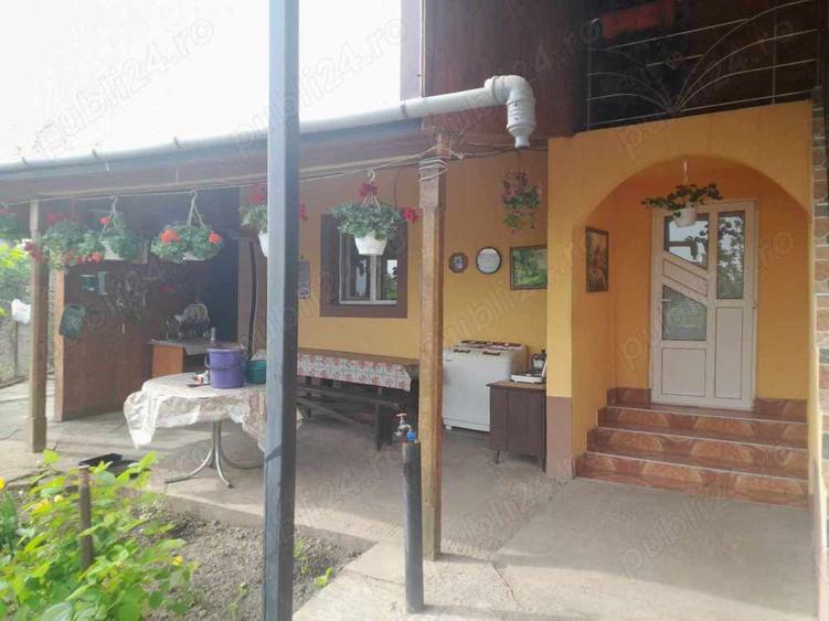 Vand casa in centru Loc Belcesti jud Ia?i - 2