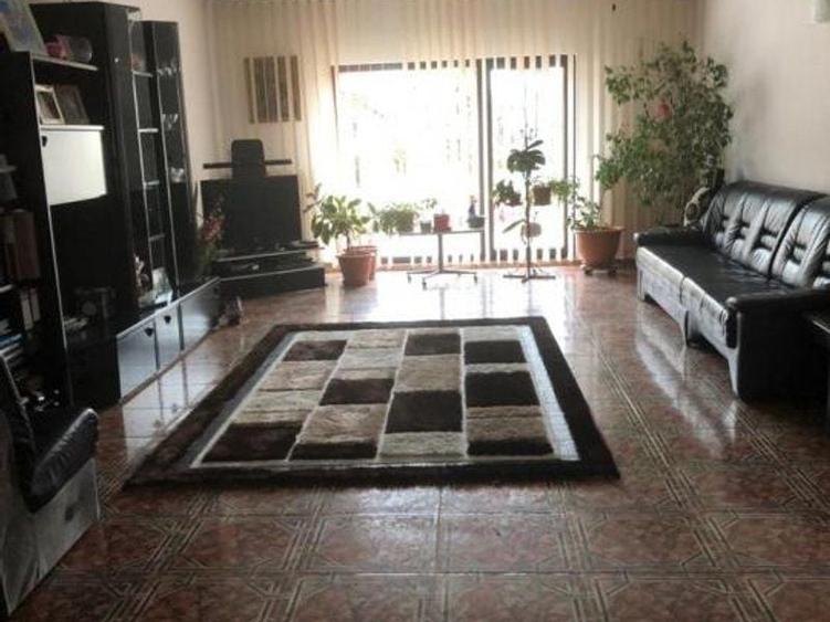 Afumati vila 8 camere , teren 1300 mp , piscina - 5