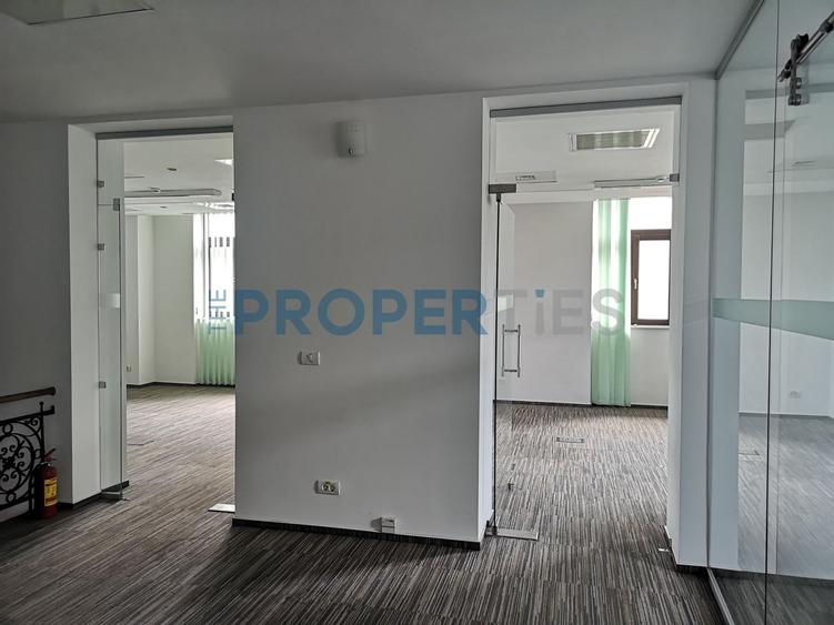 Inchiriere birouri Universitate -  608mp - intrare exclusiva - 10