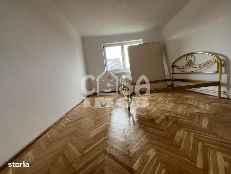 Casă cu 4 camere cu Teren 1100 Mp în Central