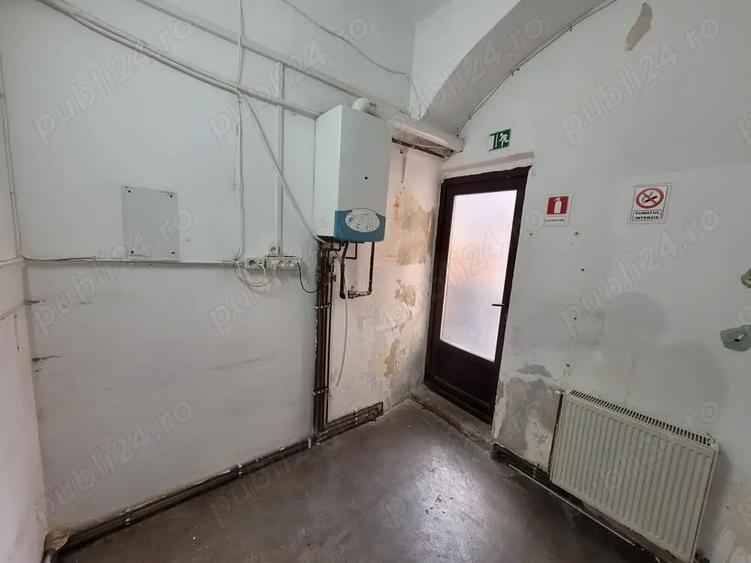 Spatiu comercial in pozitie centrala, 170m2, cu vedere la strada - 3
