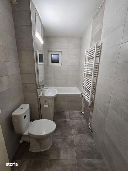 Inchiriez apartament 2 camere decomandat - 2