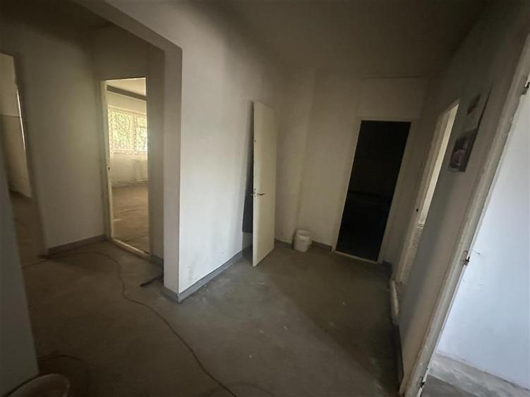 Decomandat, model mare cu centrală proprie Steaua - 5