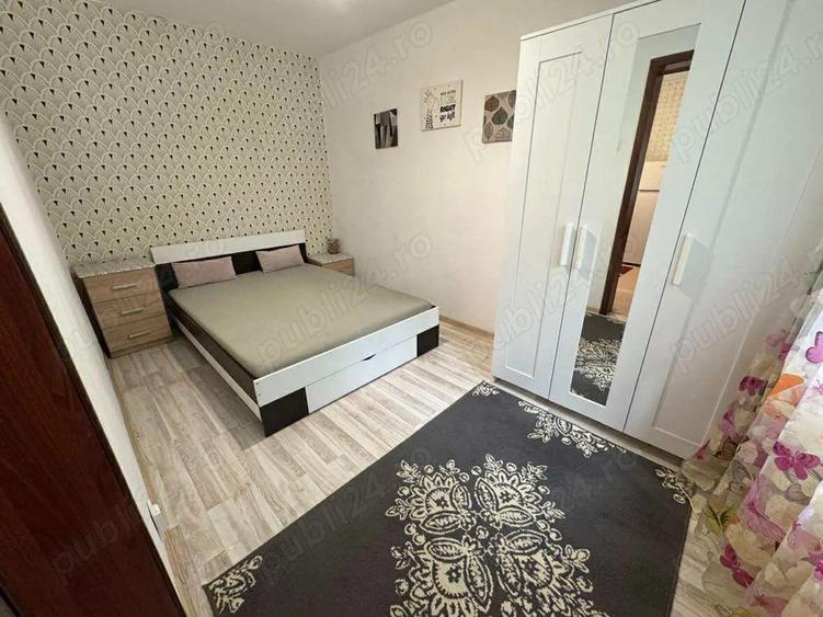 Inchiriez apartament bacau piata sud estaj doi - 1