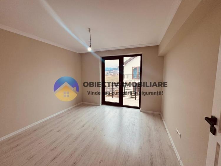 Duplex cu 4 camere cu Canalizare în Ciritei