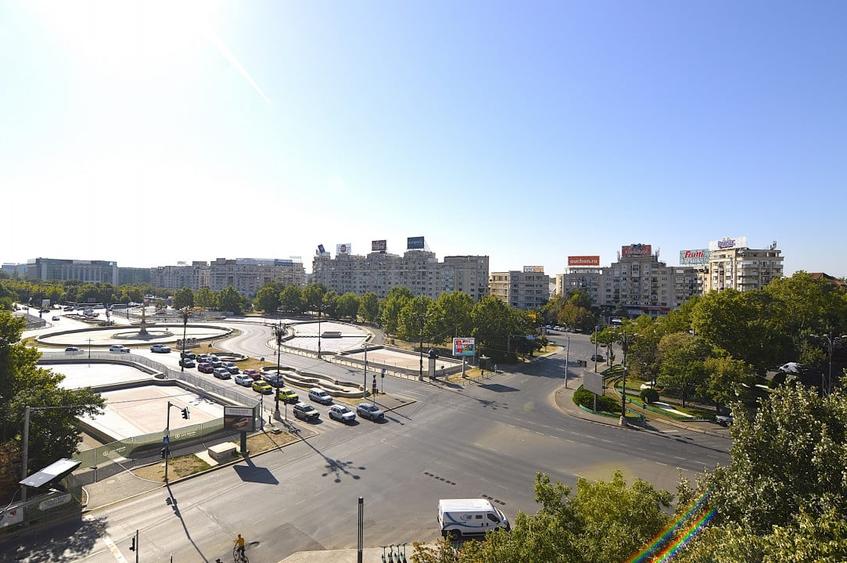 INCHIRIERE APARTAMENT 3 CAMERE UNIRII - FANTANI - 40