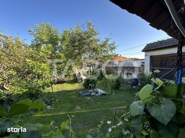 Casă cu 2 camere cu Teren 2340 Mp în Părău