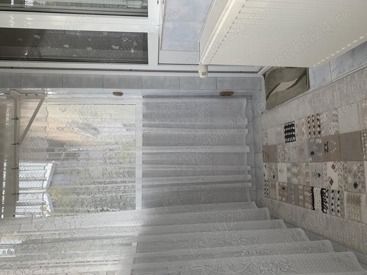 Apartament cu 3 camere decomandat în Caracal