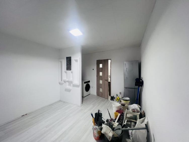 Garsoniera, 21 mp utili, renovata, etaj 4, zona Sagului- Shopping City - 1