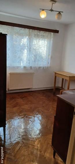 Apartament de inchiriat 3 Camere MICRO 2 zona centrala - 1