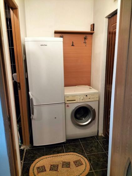 Inchiriez garsoniera - 2