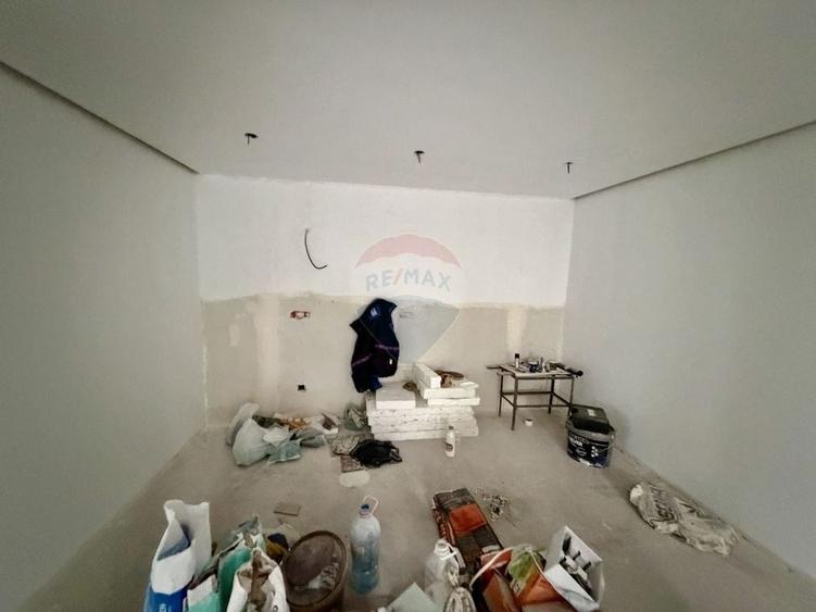 Casă cu 4 camere de vânzare - 12