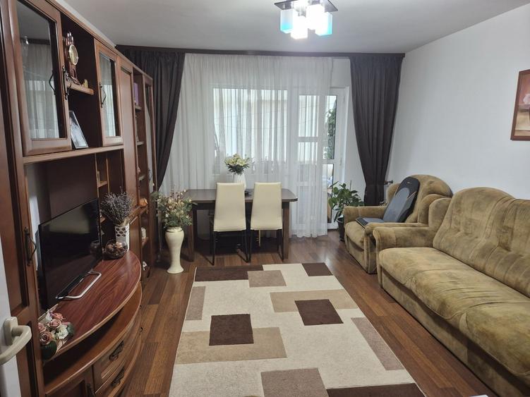 Vand apartament 2 camere, suprafata utila 52mp , Ploiesti Vest - 1