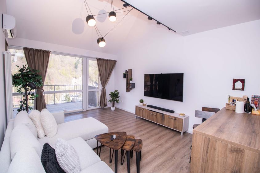 Apartament cu scara interioara + loc de parcare inclus de vanzare in Sinaia - 1