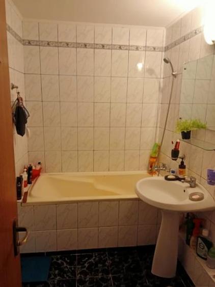 Bd. Basarabia - 3 cam, suprf. 69 mp, decom, mob/util,bloc reabilitat - 5