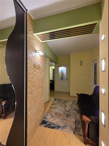 Apartament 2 Camere Foarte Spatios, Stare Excelenta, Zona Inel 2 - 11