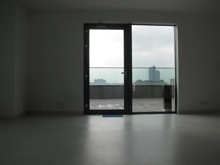 Birouri de inchiriat in Victoria Center de la 236 mp - 8