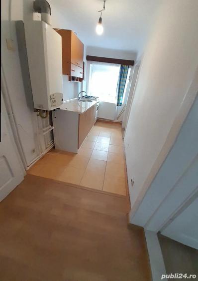 Inchiriez casa in Titu - 3