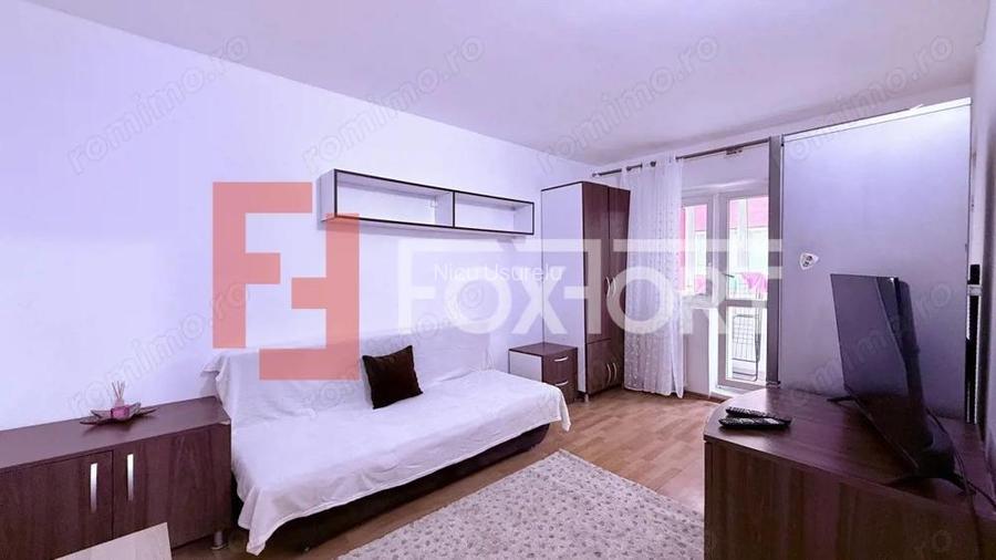 Apartament cu o camera de 20 mp si balcon, zona Aradului