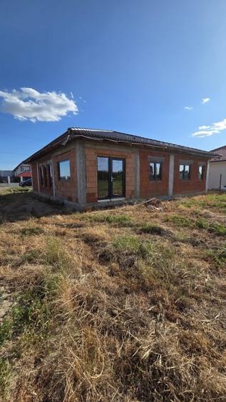 Casa in rosu - Paulesti, str. Andrei Muresanu - 4