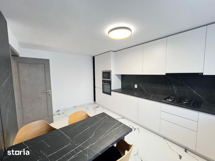 Casă cu 4 camere cu Teren 700 Mp în Central
