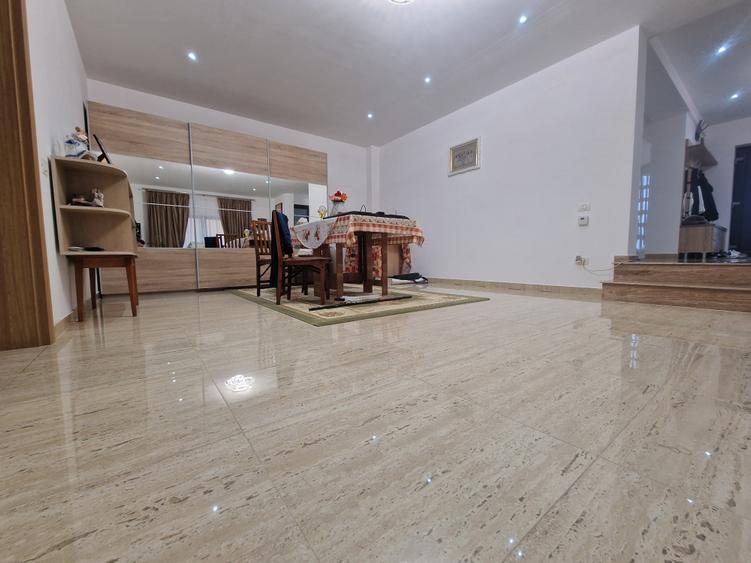 Casă individuală cu 5 camere cu Teren 420 Mp în Cumpăna
