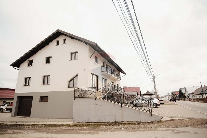 Spatiu comercial de inchiriat in Com Marginea - 23