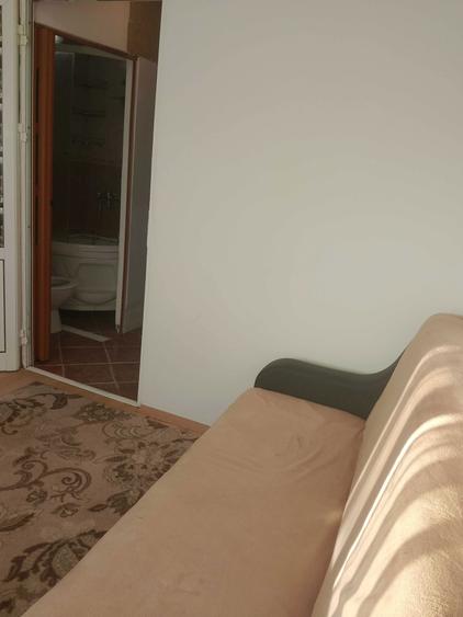 Inchiriez garsoniera - 5