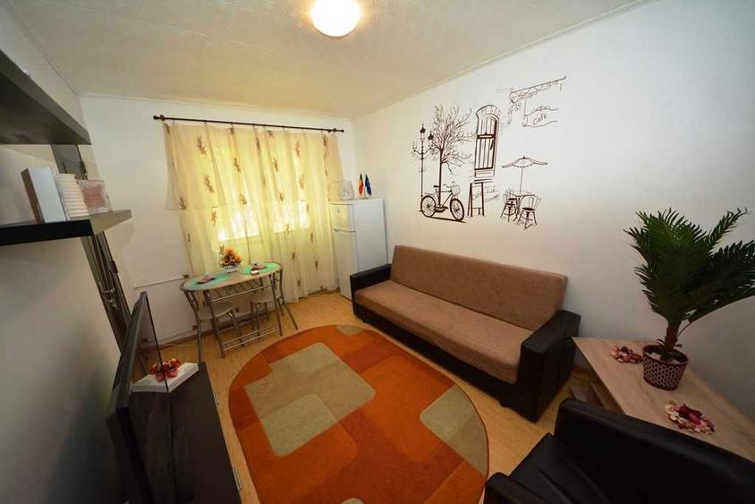 Inchiriez garsoniera Str Tineretului, Bloc 75G langa KFC/Lidl/Penny - 1