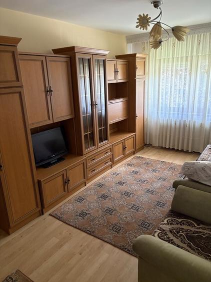 Apartament de inchiriat chirie etaj 1 - 2