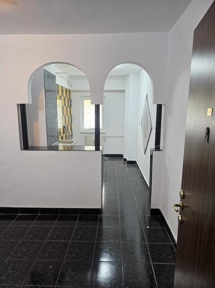 Decebal ,Matei Basarb stradal , pt locuit sau birou - 14