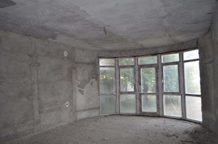 Casa de vanzare in Golesti, parter si etaj , 220 mp construiti , teren 916mp, la rosu - 7