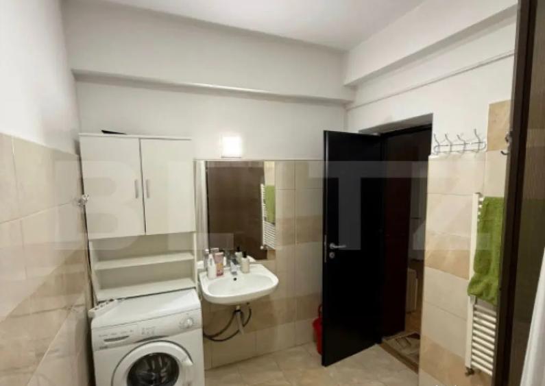 Apartament 2 camere decomandate, parcare, 43 mp, zona Stejar - 1