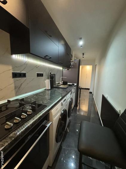 Garsoniera decomandata, renovata integral, etaj 1 Azuga - 3