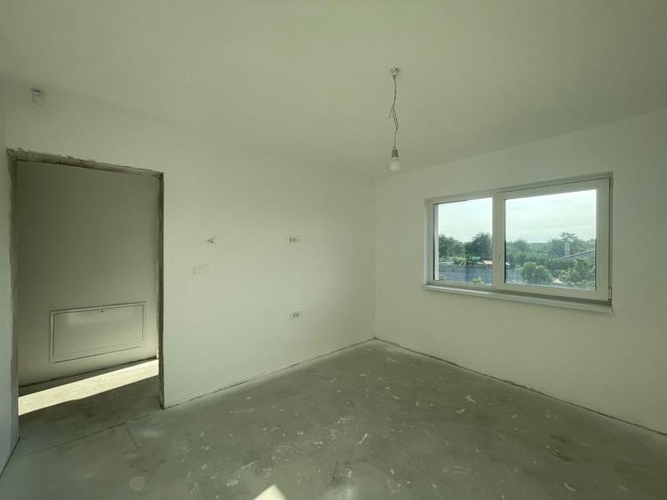 Duplex nou cu 4 camere, amplasament excelent în Moșnița Veche - 13