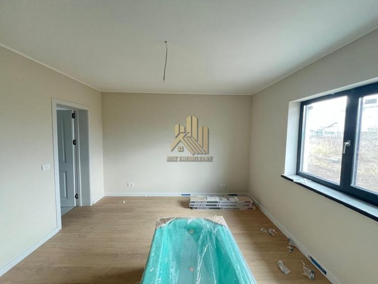 Casa 4 camere Izvor Tarlungeni - 11