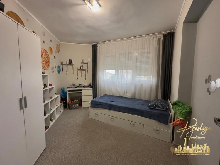 Apartament AN cu 3 camere de vanzare zona Lacul Rosu,Rogerius - Oradea - 7