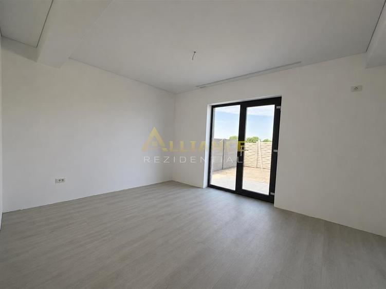 Vila str Miorita-4 camere-3 bai-2 dressinguri-beci - 2