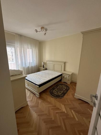 Inchiriez apartament 2 camere ultracentral - 3