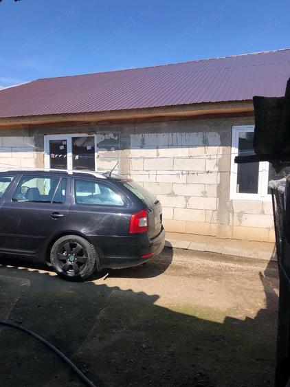 Casa+teren de vanzare - 1