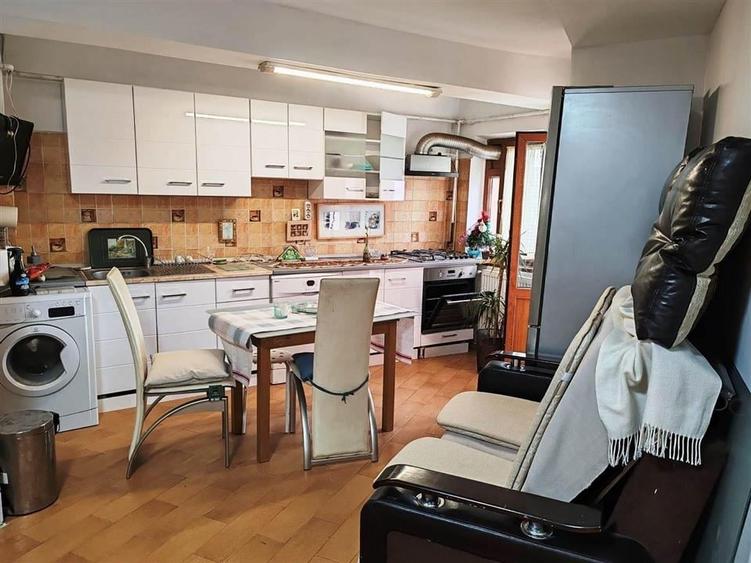 Apartament 3 camere in Ploiesti, zona Enachita Vacarescu - 10