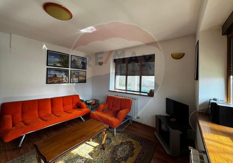 Casa de vanzare cu livada si piscina - Giurgiu - 15