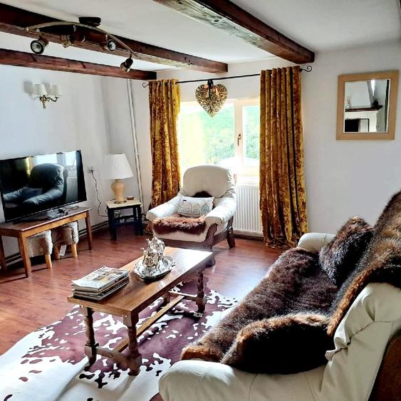 Villa unicat in stil englezesc , Peştera, Parcul National Piatra Craiului - 7