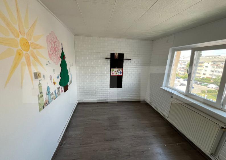 Apartament de vanzare, cu 2 camere, 54 mp, zona Micro 11 - 5