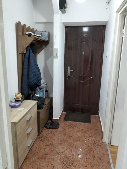 Vand Garsoniera/Apartament cu o camera - 8