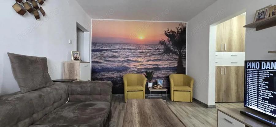 Apartament cu 3 camere, 53 mp, zona Malu Ro?u - 2