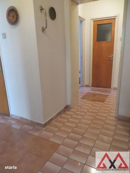 Apartament 4 camere Titan - metrou Nicolae Grigorescu - etaj 1 -bloc H - 17