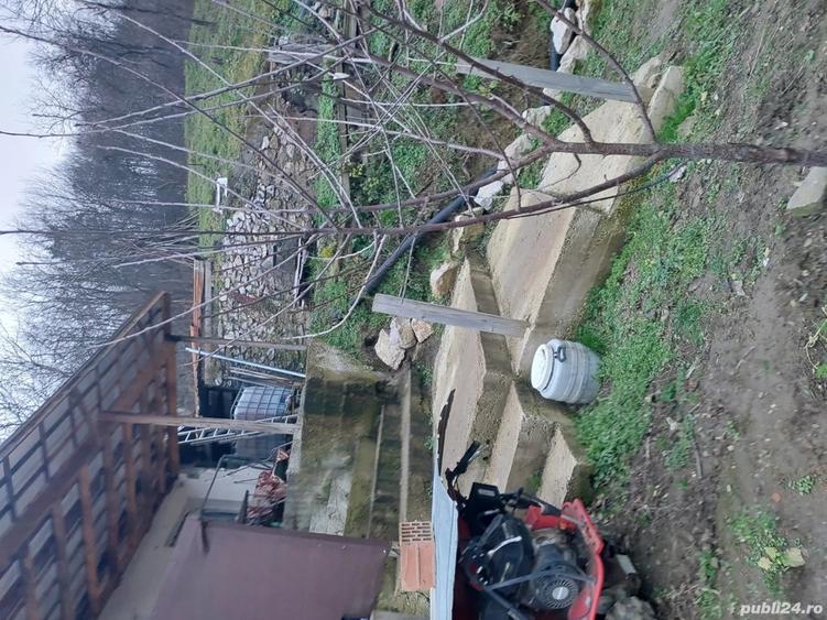 Vand casa in Resita la strada asfaltata - 1