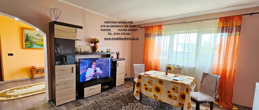 Proprietate Slobozia-Roznov, casa mansardata, teren si livada - 1